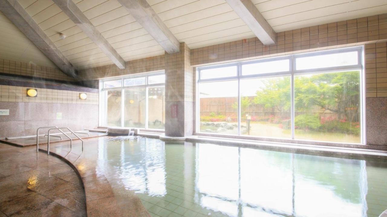 Hotel Ooedo Onsen Monogatari Aizu Esterno foto