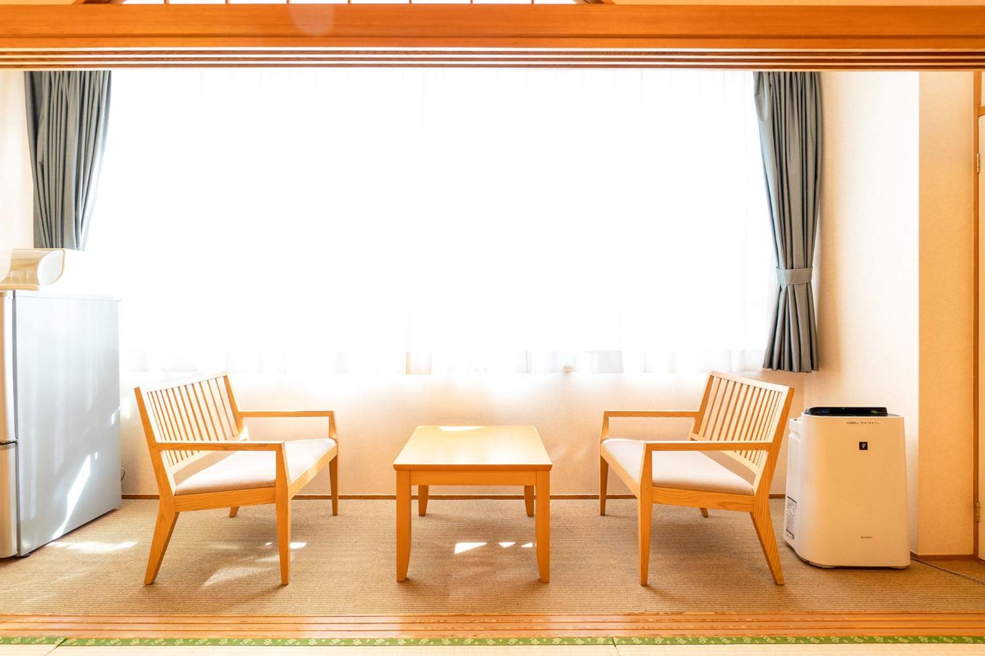 Hotel Ooedo Onsen Monogatari Aizu Esterno foto